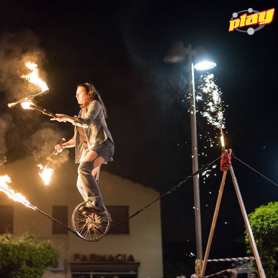 NetJuggler-TorcheMephistonoire70mm-7