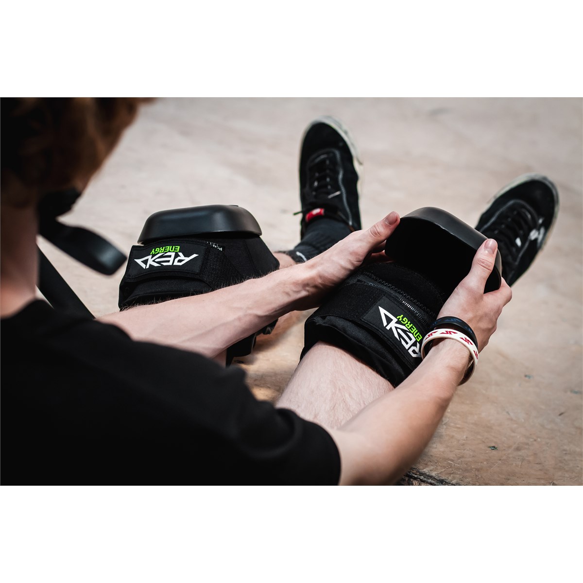 RKD690_REKD_Energy_Patrol_Knee_Pads_Black_Cap_Lifestyle_2